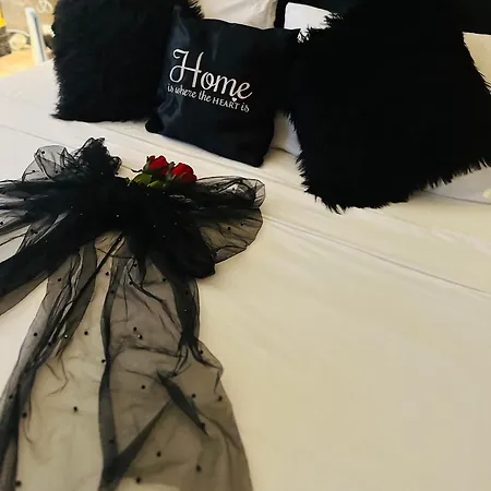 Gazde/Camere de închiriat Bestie Nest Is-Swieqi