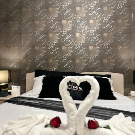 Δωμάτια σε οικογενειακή κατοικία Couple's Getaway