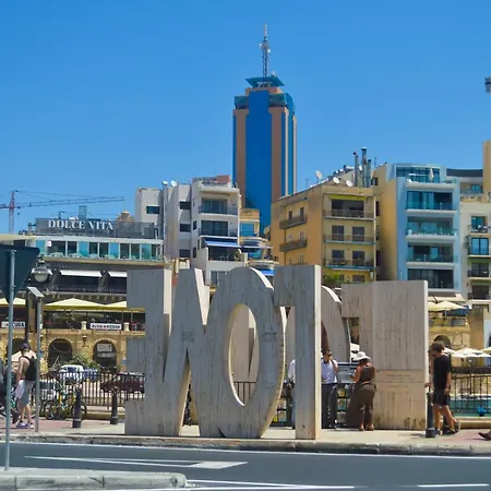 Couple's Getaway * Is-Swieqi