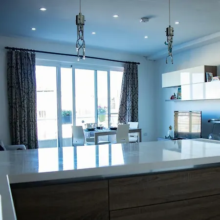 Bestie Nest * Is-Swieqi