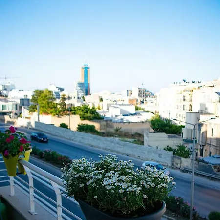 Couple's Getaway * Is-Swieqi
